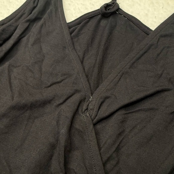 ALO Women’s Black V-Neck Tank Top sz S Breathable Summer Casual Outdoor - Picture 3 of 8